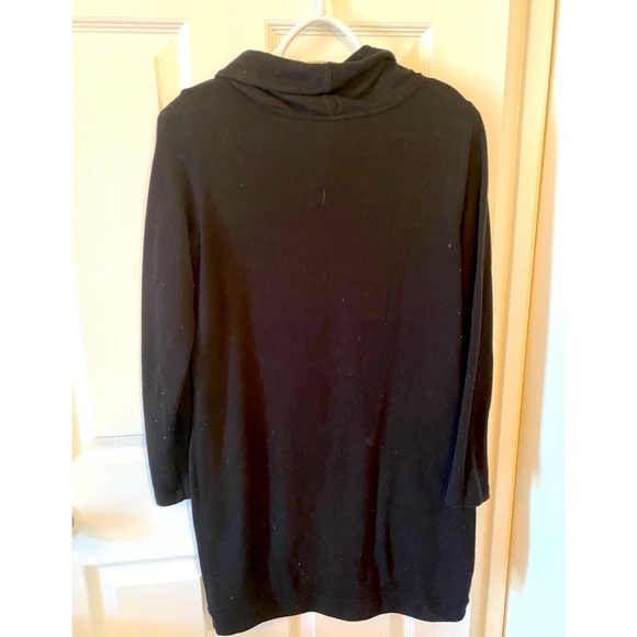 Black sweater - Picture 2 of 2